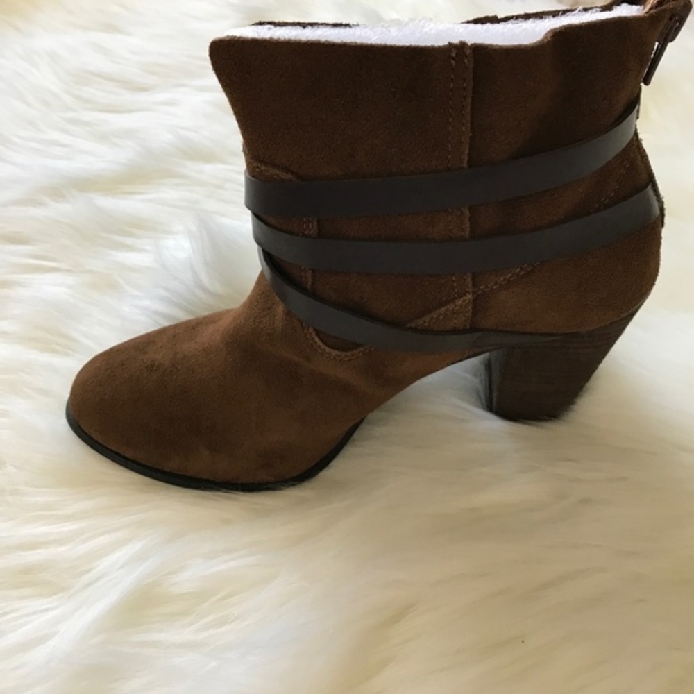 Carlos Santana Miles Ankle Bootie in Burbon - Picture 4 of 5